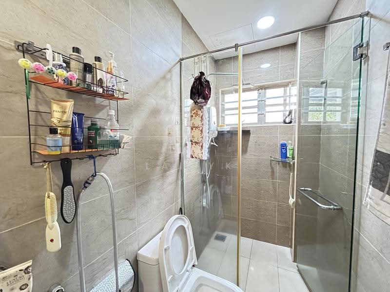 Bungalow House for Sale in Usj 2 (Subang Jaya) - Lai YK - Bathroom - PropertyGuru.com.my