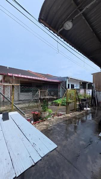 Terraced House for Sale in Kuching (Sarawak) - Cherry Lee - Exterior - PropertyGuru.com.my