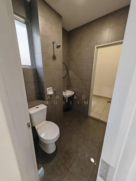 Rumah Teres 2-Tingkat untuk Dijual di Saujana KLIA (Dengkil) - Ahmad Muslim - Bathroom - PropertyGuru.com.my