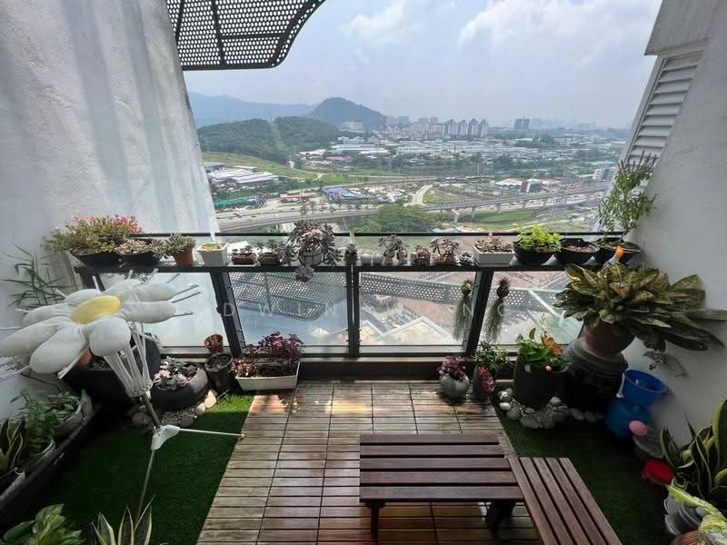 Kondominium untuk Dijual di Sphere Damansara - Edwin Wong - Balcony - PropertyGuru.com.my