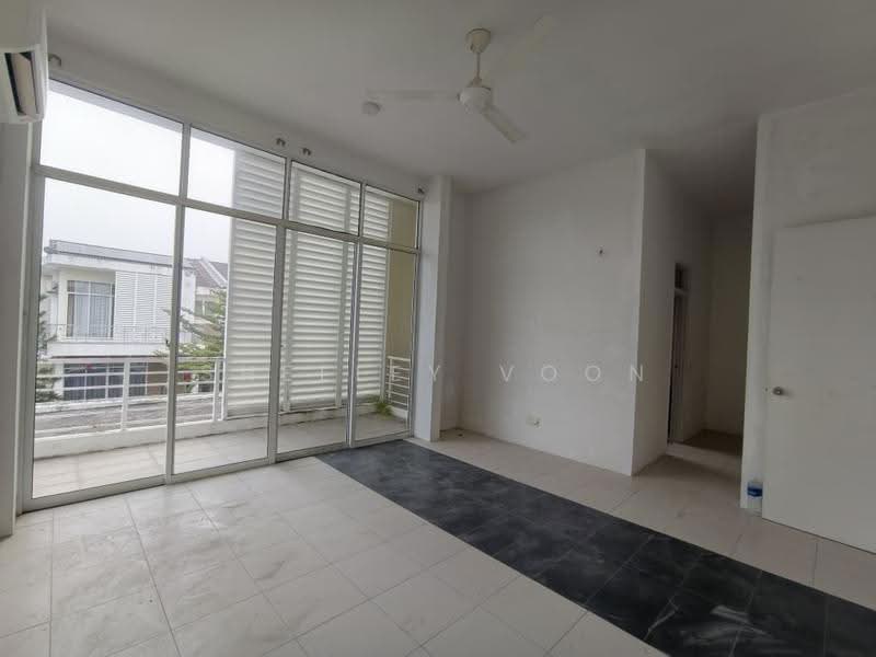 Rumah Berkembar untuk Dijual di Taman Jasa Indah (Bukit Mertajam) - Shelley Voon - Balcony - PropertyGuru.com.my