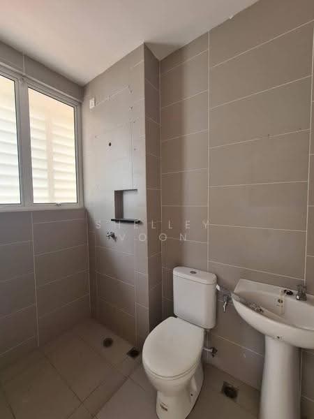 Rumah Berkembar untuk Dijual di Taman Jasa Indah (Bukit Mertajam) - Shelley Voon - Bathroom - PropertyGuru.com.my