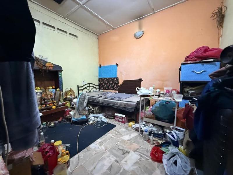 1-storey Terraced House for Sale in Taman Universiti (Skudai) - Teik Shen - Bedroom - PropertyGuru.com.my