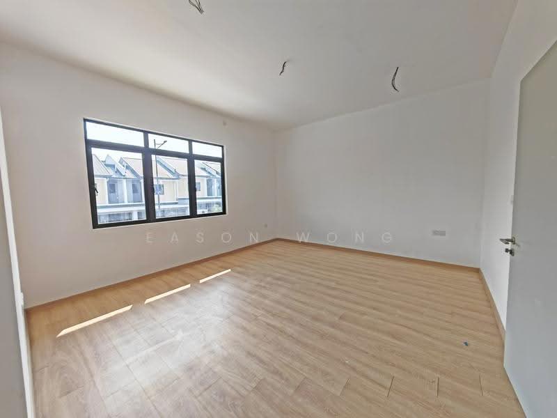 Rumah Teres untuk Dijual di Bandar Tun Hussein Onn (Cheras) - Eason Wong - PropertyGuru.com.my