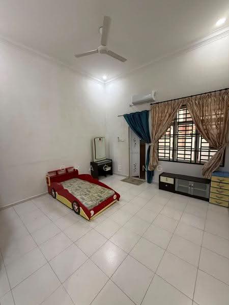 Rumah Teres 2-Tingkat untuk Dijual di Taman Skudai Indah (Skudai) - Grace Ng - Bedroom - PropertyGuru.com.my