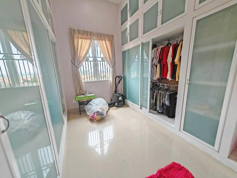 Rumah Banglo untuk Dijual di Batu 9 (Cheras) - Eason Wong - PropertyGuru.com.my