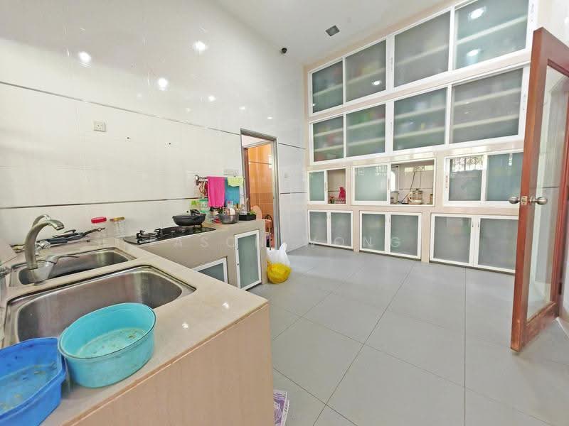 Rumah Banglo untuk Dijual di Batu 9 (Cheras) - Eason Wong - PropertyGuru.com.my
