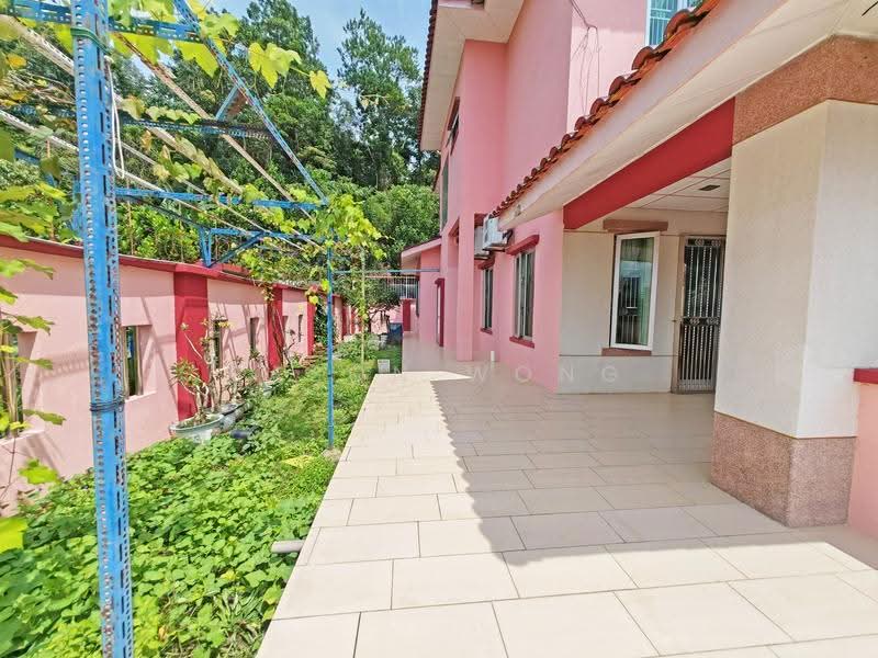 Rumah Banglo untuk Dijual di Batu 9 (Cheras) - Eason Wong - PropertyGuru.com.my