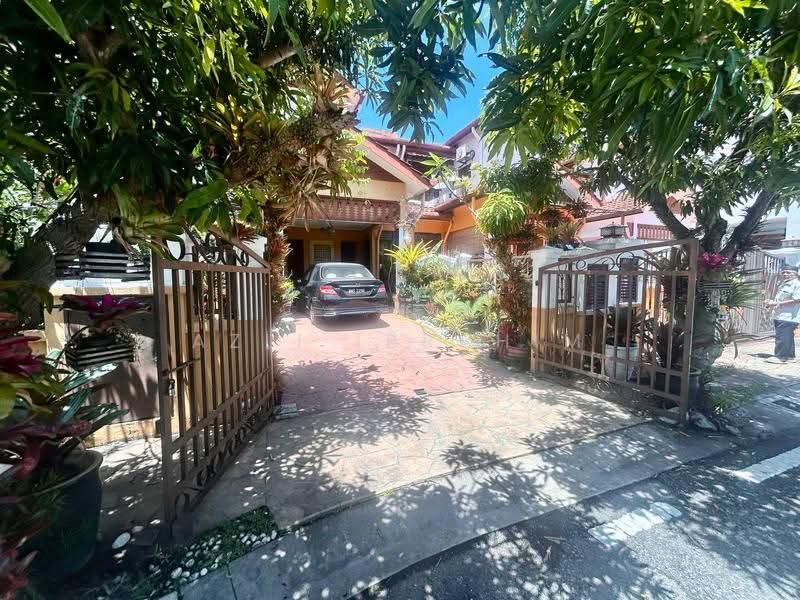Rumah Teres 2-Tingkat untuk Dijual di Alam Damai (Cheras) - Azli Ibrahim - Exterior - PropertyGuru.com.my