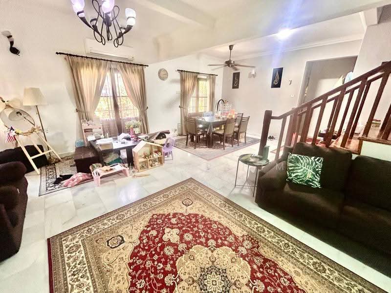 Rumah Teres 2-Tingkat untuk Dijual di Alam Damai (Cheras) - Azli Ibrahim - Living Room - PropertyGuru.com.my
