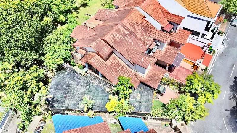 Rumah Teres 2-Tingkat untuk Dijual di Alam Damai (Cheras) - Azli Ibrahim - Exterior - PropertyGuru.com.my