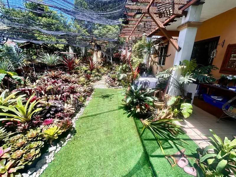 Rumah Teres 2-Tingkat untuk Dijual di Alam Damai (Cheras) - Azli Ibrahim - Garden - PropertyGuru.com.my