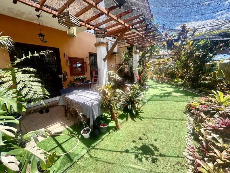 Rumah Teres 2-Tingkat untuk Dijual di Alam Damai (Cheras) - Azli Ibrahim - Garden - PropertyGuru.com.my