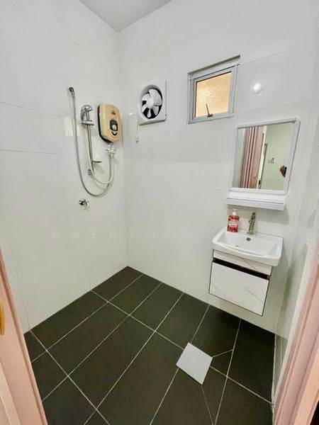 2-storey Terraced House for Sale in SS3 (Petaling Jaya) - Kaeryn Wong - Bathroom - PropertyGuru.com.my