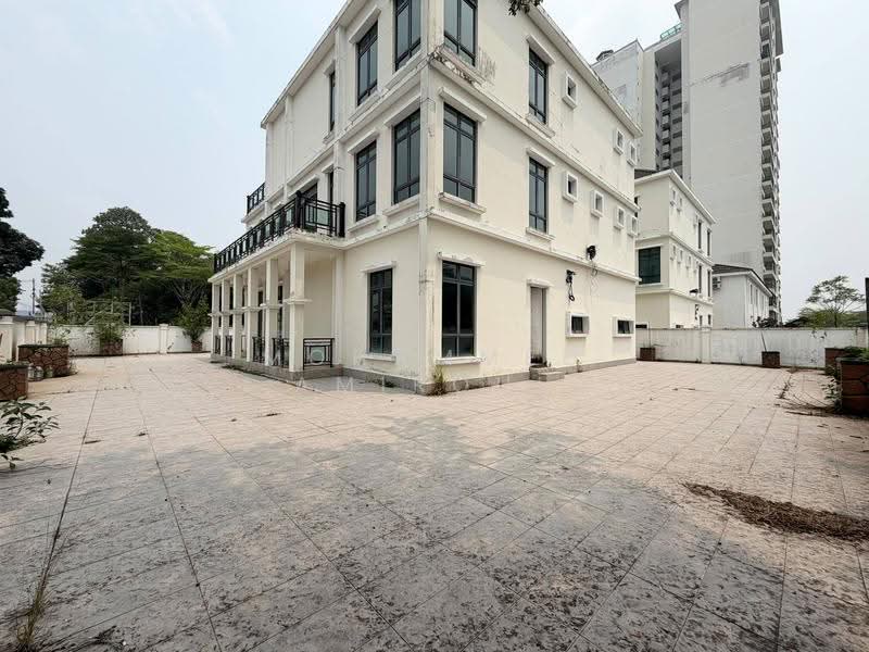Bungalow House for Sale in Johor Bahru (Johor) - Mohammed Amiroul - Exterior - PropertyGuru.com.my