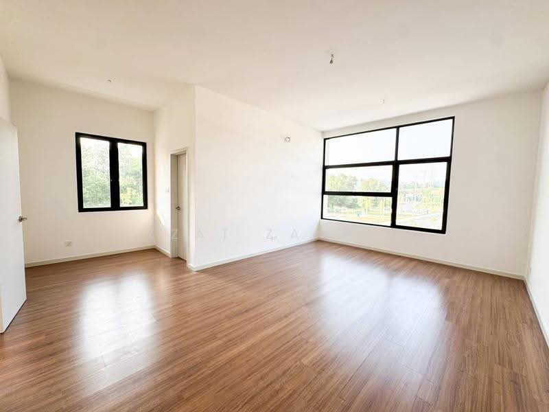 Rumah Teres 2-Tingkat untuk Dijual di Taman Cahaya Alam (Shah Alam) - Izzat Zamros - Living Room - PropertyGuru.com.my