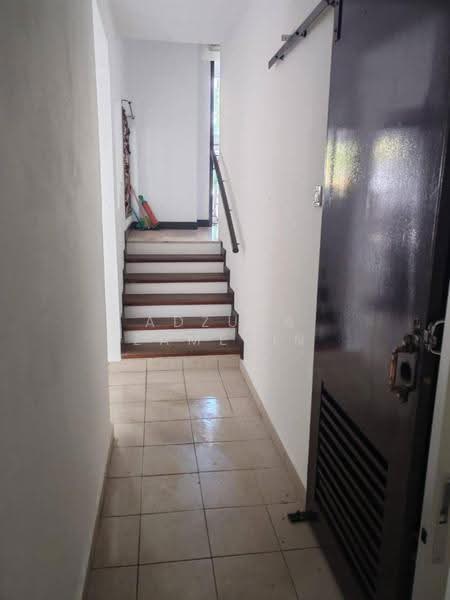 Rumah Berkembar untuk Dijual di Taman Desa (Kuala Lumpur) - Adzura Zamedin - Entrance - PropertyGuru.com.my