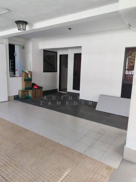 Rumah Berkembar untuk Dijual di Taman Desa (Kuala Lumpur) - Adzura Zamedin - Entrance - PropertyGuru.com.my