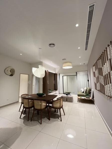 Kondominium untuk Dijual di Residensi Kirana - Belle Yee - Living Room - PropertyGuru.com.my