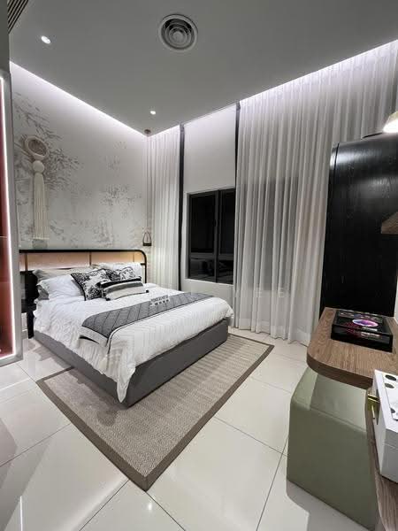 Kondominium untuk Dijual di Residensi Kirana - Belle Yee - Bedroom - PropertyGuru.com.my
