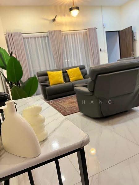 Rumah Teres 2-Tingkat untuk Disewa di Ipoh (Perak) - Mandy Phang - Living Room - PropertyGuru.com.my