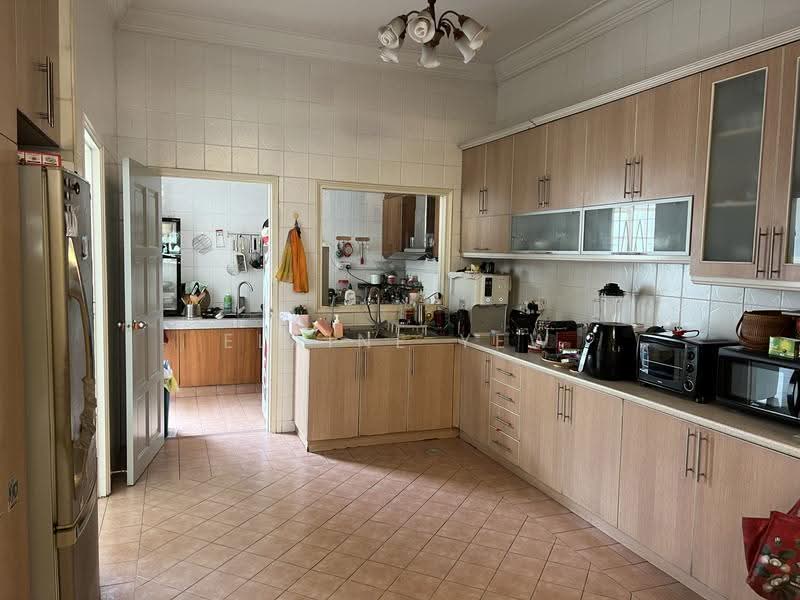 3-storey Terraced House for Sale in Taman Tasik Indah (Jalan Ipoh) - Elaine Yew - Kitchen - PropertyGuru.com.my