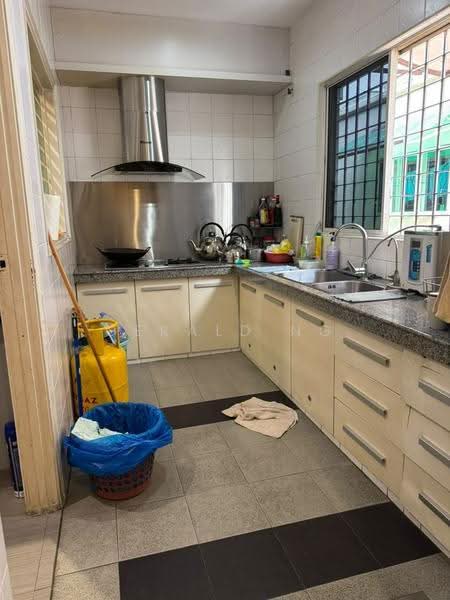 Semi-Detached House for Sale in Jalan Ipoh (Kuala Lumpur) - Gerald Ng - Kitchen - PropertyGuru.com.my