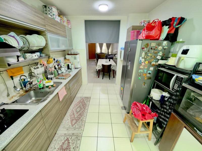 Townhouse for Sale in Bandar Bukit Puchong 2 (Puchong) - Azli Ibrahim - Kitchen - PropertyGuru.com.my