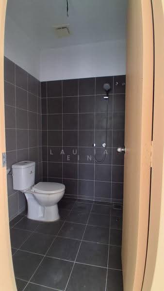 2-storey Terraced House for Rent in Rawang (Selangor) - Lau Ia Ein - Bathroom - PropertyGuru.com.my