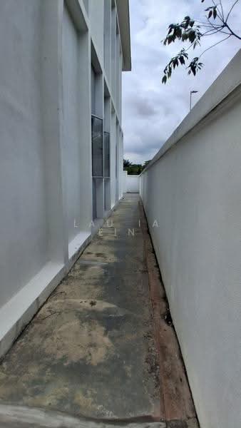 2-storey Terraced House for Rent in Rawang (Selangor) - Lau Ia Ein - Exterior - PropertyGuru.com.my