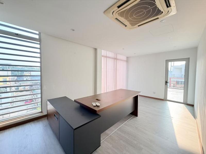 Factory for Rent in Rawang (Selangor) - Katherine Leong - Interior - PropertyGuru.com.my