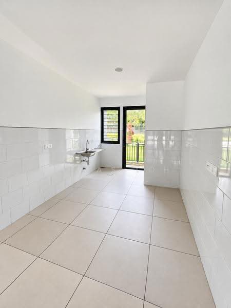 2-storey Terraced House for Sale in Elmina (Shah Alam) - Lucas Loh - Kitchen - PropertyGuru.com.my