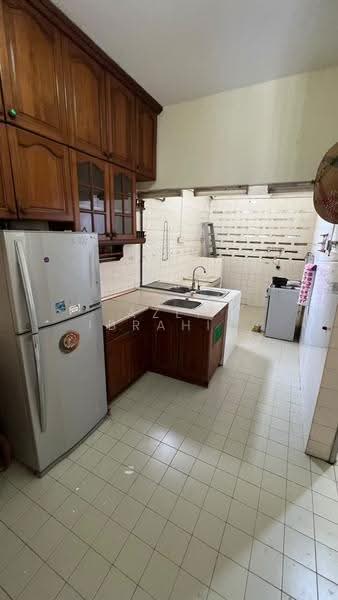 2-storey Terraced House for Sale in Seksyen 5 Wangsa Maju (Wangsa Maju) - Azli Ibrahim - Kitchen - PropertyGuru.com.my