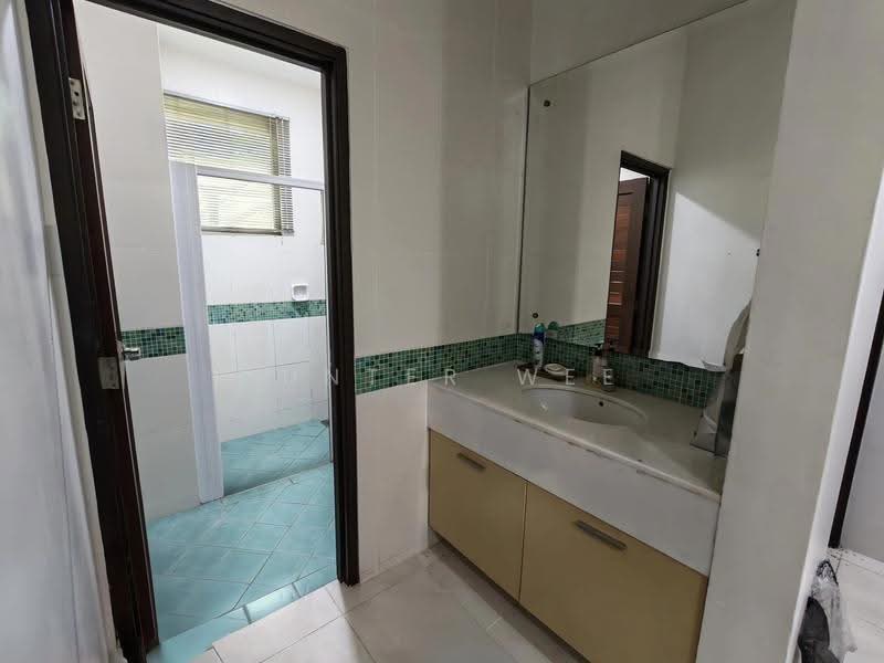 Rumah Berkembar untuk Dijual di Batu Kawah New Township (Kuching) - Hunter Wee - Bathroom - PropertyGuru.com.my