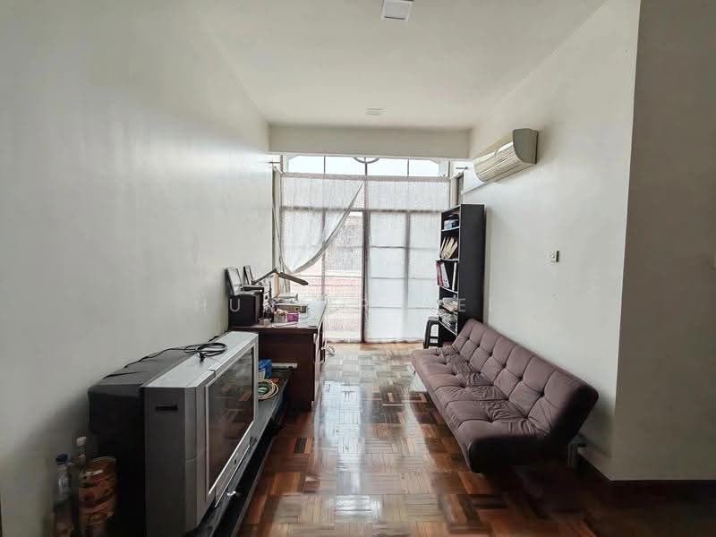 Rumah Berkembar untuk Dijual di Batu Kawah New Township (Kuching) - Hunter Wee - Study - PropertyGuru.com.my