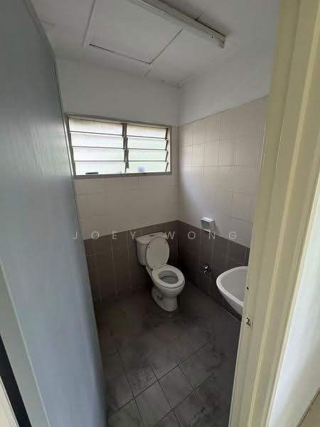 Rumah Teres 2-Tingkat untuk Disewa di Sri Petaling (Kuala Lumpur) - Joey Wong - Bathroom - PropertyGuru.com.my