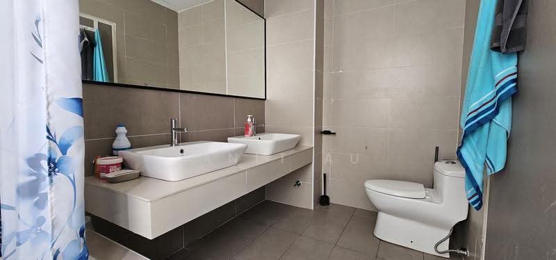 Kediaman Servis untuk Disewa di Zeta @ One South - Janet Au - Bathroom - PropertyGuru.com.my