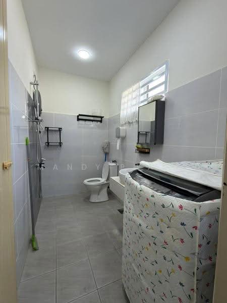 Rumah Teres 2-Tingkat untuk Disewa di Bercham (Ipoh) - Mandy Phang - Bathroom - PropertyGuru.com.my