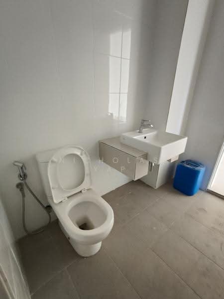 Shop / Office for Rent in Seri Kembangan (Selangor) - Nicholas Yap - PropertyGuru.com.my