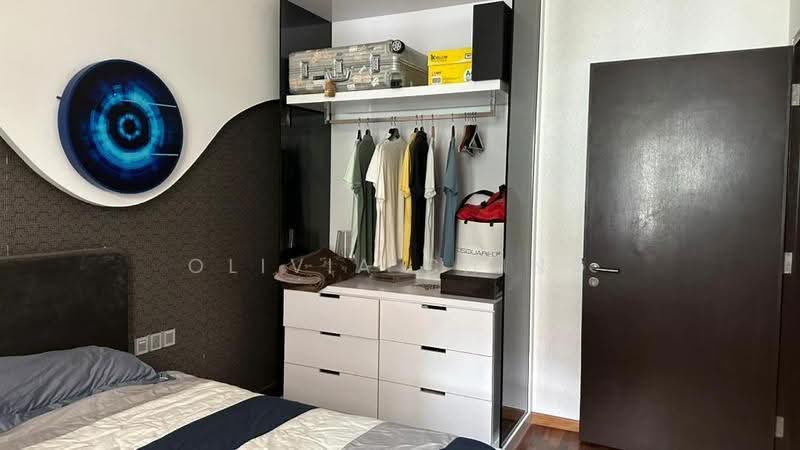 Pangsapuri untuk Dijual di Molek Pine 3 - Olivia Ching - Bedroom - PropertyGuru.com.my