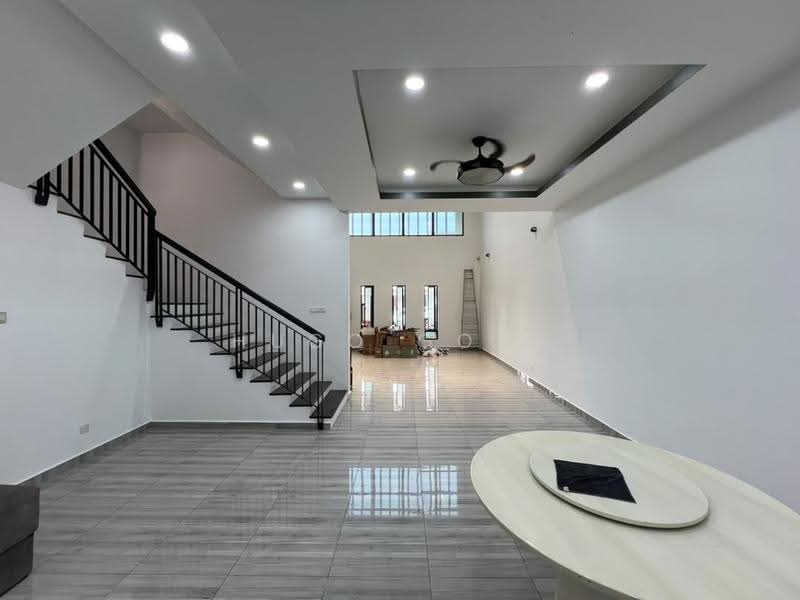 Rumah Teres 3-Tingkat untuk Dijual di Taman Juara Jaya (Cheras) - Hugo Gooi - Living Room - PropertyGuru.com.my