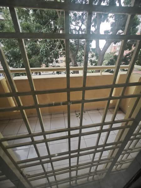 Kondominium untuk Disewa di Vista Millennium Condominium - Teh . - Balcony - PropertyGuru.com.my