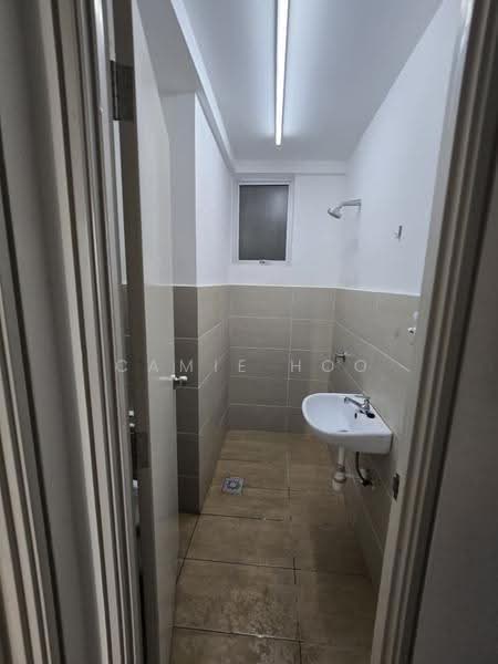 Kondominium untuk Disewa di Residensi Gembira 737 - Camie Hoo - Bathroom - PropertyGuru.com.my