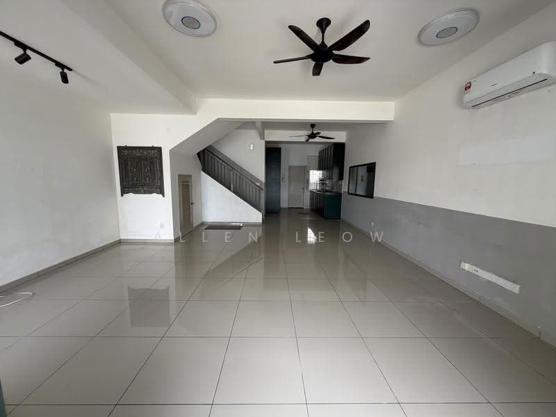2-storey Terraced House for Sale in Bukit Indah (Iskandar Puteri (Nusajaya)) - Allen Leow - Living Room - PropertyGuru.com.my