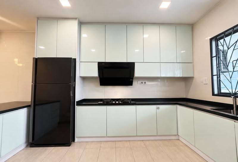 2-storey Terraced House for Sale in Bandar Kinrara Seksyen 9 (Bandar Kinrara) - Lucas Loh - Kitchen - PropertyGuru.com.my