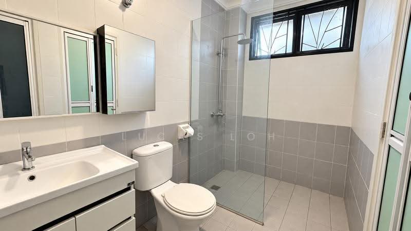 2-storey Terraced House for Sale in Bandar Kinrara Seksyen 9 (Bandar Kinrara) - Lucas Loh - Bathroom - PropertyGuru.com.my