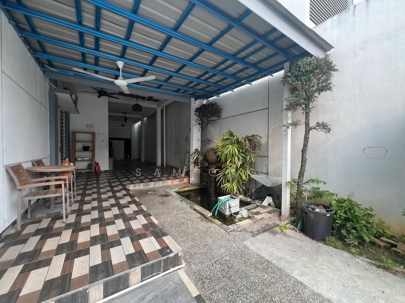 Rumah Berkembar untuk Dijual di Bandar Mahkota Cheras (Cheras) - Sam Ong - Exterior - PropertyGuru.com.my
