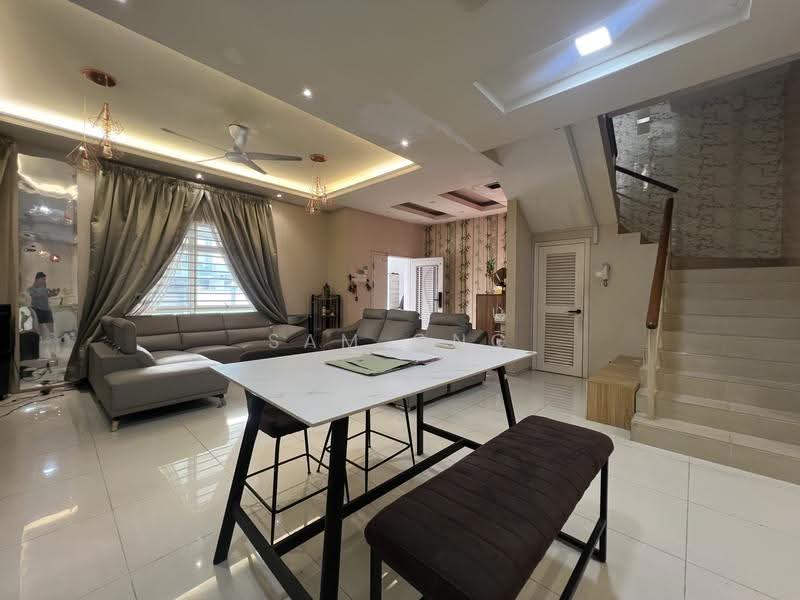 Rumah Berkembar untuk Dijual di Bandar Mahkota Cheras (Cheras) - Sam Ong - Living Room - PropertyGuru.com.my