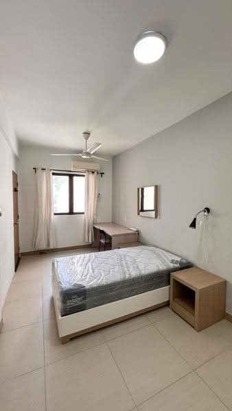 Condominium for Sale at Savanna Condominium - Yen Lim - Bedroom - PropertyGuru.com.my