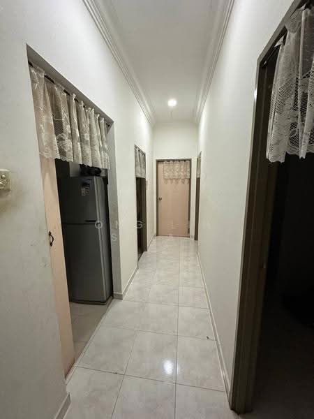Apartment for Sale at Sri Impian Apartment - Ong Lih Shyan - Corridor - PropertyGuru.com.my